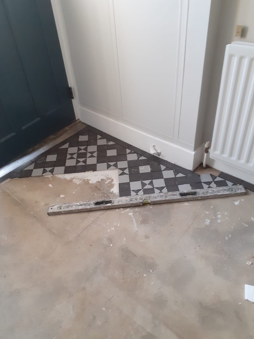 Stuart Bell Tiling Ltd — Photos 14